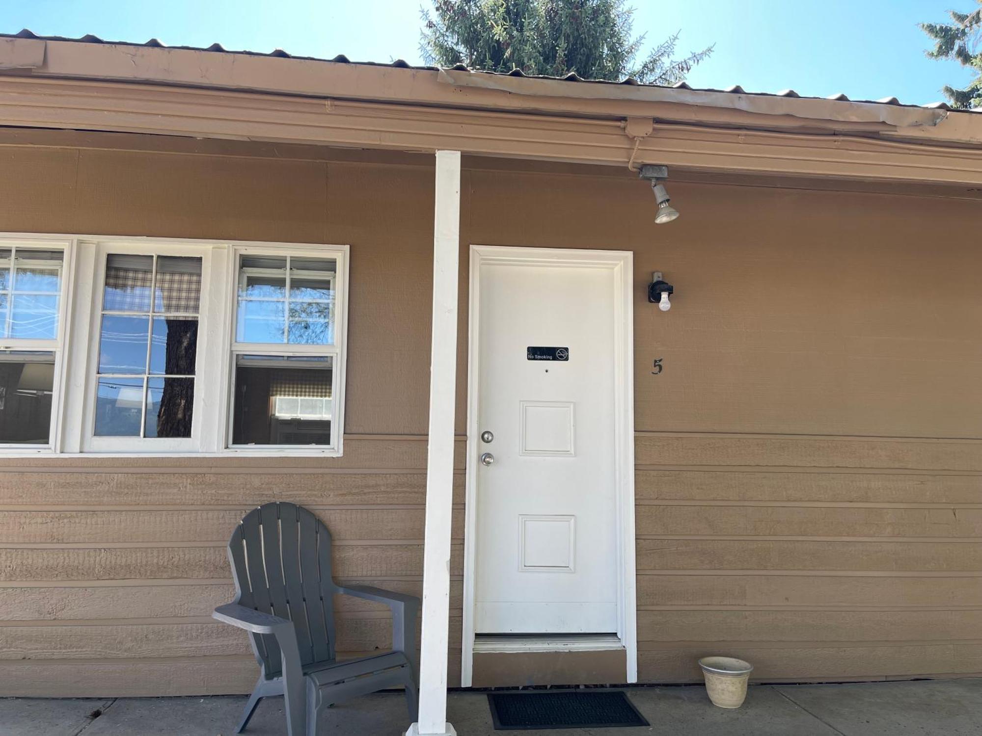 Kootenai Valley Motel Bonners Ferry Exterior photo